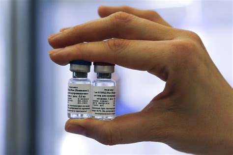 • bagaimana vaksin diberikan kepada orang awam. Vietnam to buy Russian Covid-19 vaccine | Free Malaysia ...