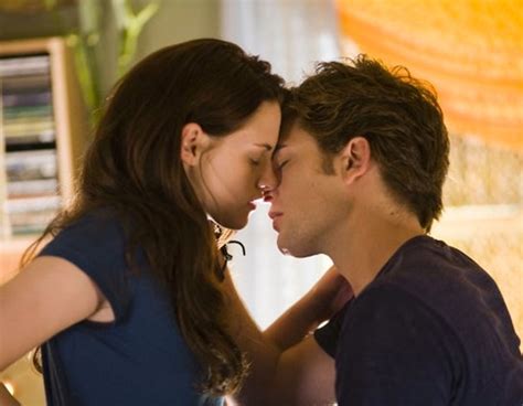 First Kiss Twilight From The Twilight Sagas 11 Best Love Scenes E News