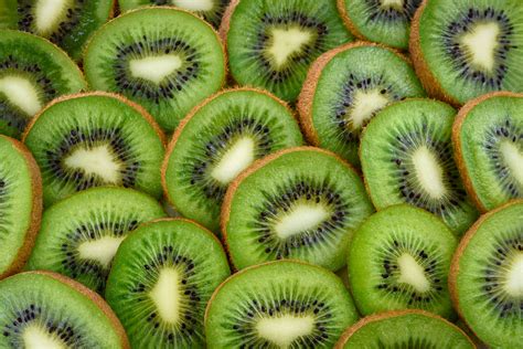 5 Health Benefits Of Kiwi Fruit For Digestion