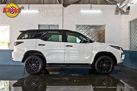 Modified Toyota Fortuner Facelift Portrays Black And White Filter With