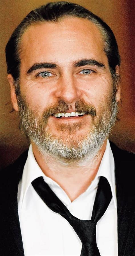 Pin By Berregall On Joaquin Phoenix Joaquin Phoenix Joaquin Grey Beards