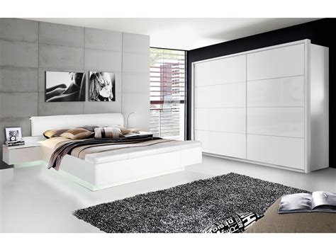 Wenn dir „weißes schlafzimmer dekor gefällt, gefallen dir vielleicht auch diese ideen. SILENT Komplett-Schlafzimmer, weiss Hochglanz, 4-teilig 200 cm