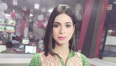 Pakistan S First Transgender News Anchor Makes Tv Debut Newshub