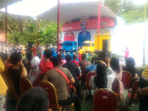 3 lebih umum (duaa dimensi utama afek. Suasana Natal Ancol Gelar Pertunjukan Spesial - Beritalima.com