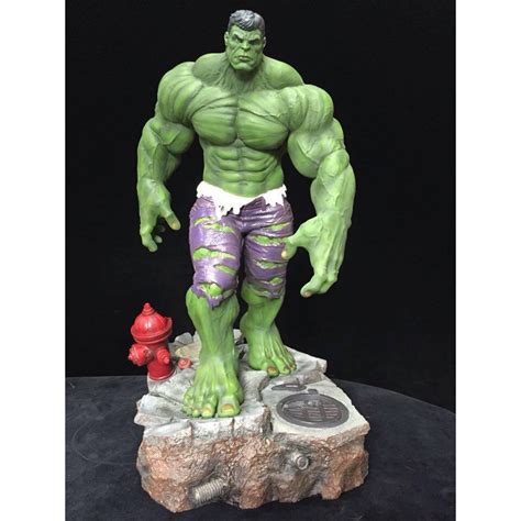 Marvel Universe The Incredible Hulk Life Size Statue