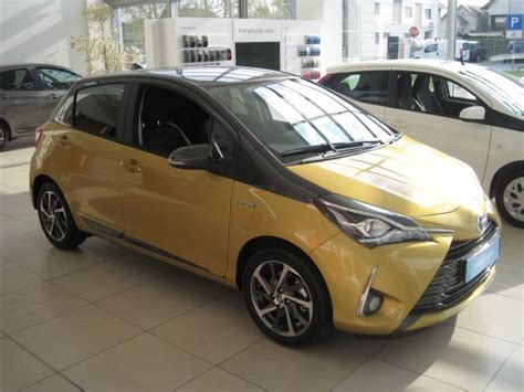 Yaris 15 Hibrid Cvt Bi Tonelimited Edition 2018 God