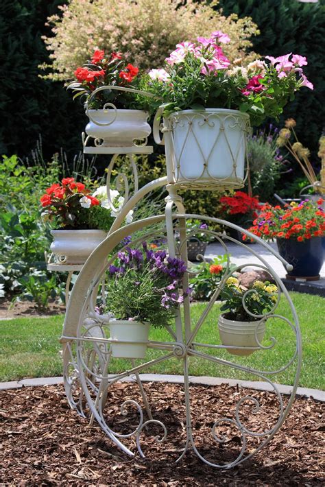 33 Bicycle Flower Planters For The Garden Or Yard