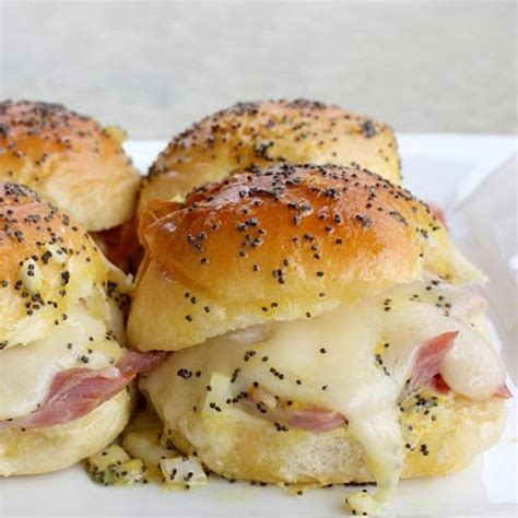 Ooey Gooey Ham And Cheese Sliders Recipe Recipes Cooking Food