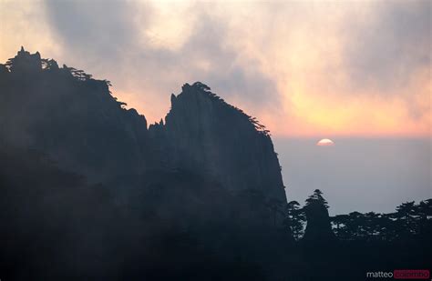 Sunset Over Huangshan Mountains China Royalty Free Image