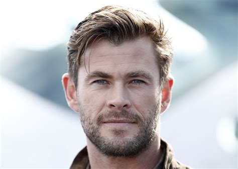 7:00 am, april 11, 2021. Chris Hemsworth Loves That His Luxury Vehicle Fits All 3 ...