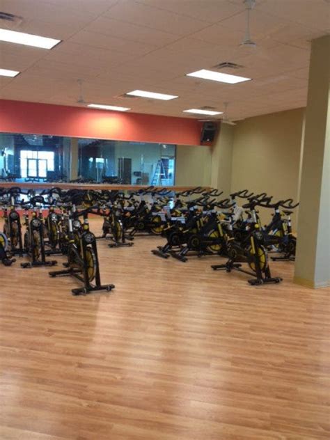 total woman gym alameda  Elwanda Mims