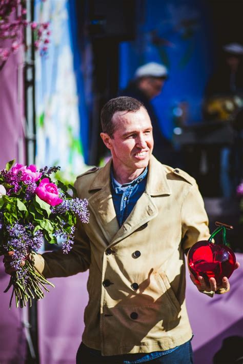 Morgenshtern feat yung trappa — розовое вино 2 (2021). Юлия Пересильд, Дмитрий Хрусталев и Яна Чурикова на ...