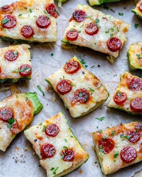 These delicious zucchini pizza boats are a healthier alternative to regular pizza, and are so incredibly easy to make! Low Carb Low Carb Zucchini Pizza Boats | Healthy Fitness Meals
