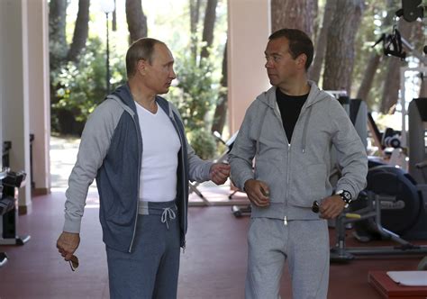 Vladimir Putin Does Bizarre Photo Shoot In 3 200 Track Suit Business Insider