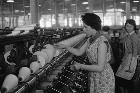 Fascinating Photos Of Lancashires Lost Cotton Mills And Workers