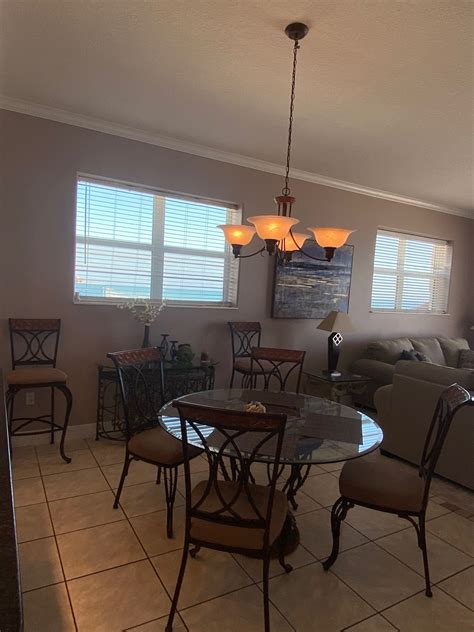 Direct Ocean Vacation Rental central location New Smyrna Beach