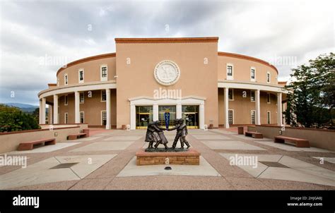 New Mexico State Capitol Building Usa Stock Photo Alamy