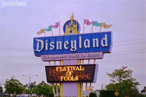 Yesterland Disneyland Signs Part 1 1955 To 1999