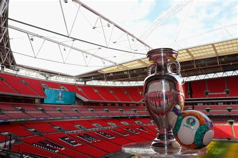 The euro 2020 semifinals and final will be played in front of 40,000 fans at wembley, while a capacity crowd will witness the wimbledon finals as part of a series of new pilot events in england. UEFA EURO 2020 on Twitter: "🏟️ Wembley Stadium will host 7 ...