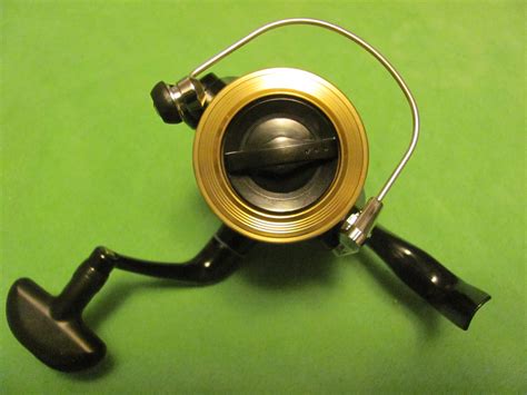 Daiwa D Shock B Spinning Reel New Off Combo Ebay