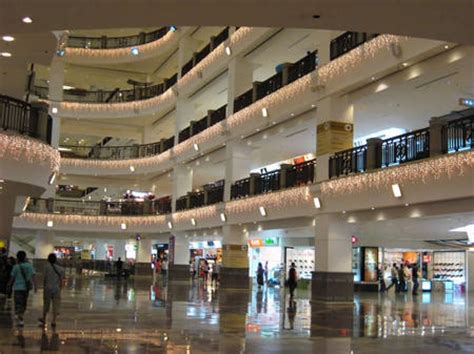 1 utama, located in petaling jaya city near kuala lumpur, is the biggest shopping mall in malaysia. TOP 10 BEST and WORST: Top 10 Largest Shopping Malls in ...