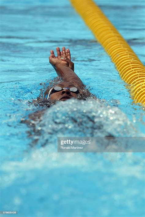 Lia Neal Trains During The 2016 Us Olympic Swimming Team Training