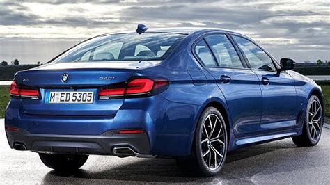 Bmw 5 Series Facelift Arrives At Dealerships Ahead Of Launch Carwale