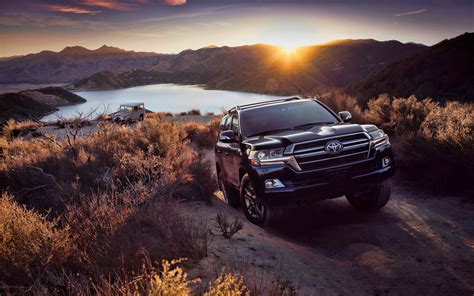 But is it getting too. Download wallpapers 4k, Toyota Land Cruiser 200, offroad ...