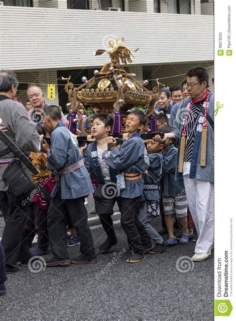 Tokyo Japan May 142017 Children Dressed In Traditional Kim
