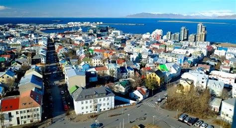 Iceland, island country located in the north atlantic ocean. ¡Emigrar a Islandia siendo venezolano es posible! Vea aquí ...