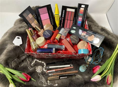 Nude Make Up Beauty Gift Hamper For Womengift Box Gift Etsy UK