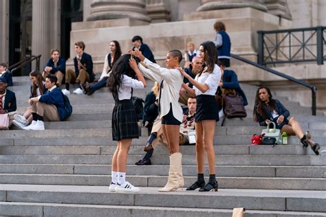 See The Gossip Girl Reboot Set Pictures Popsugar Entertainment Photo 25