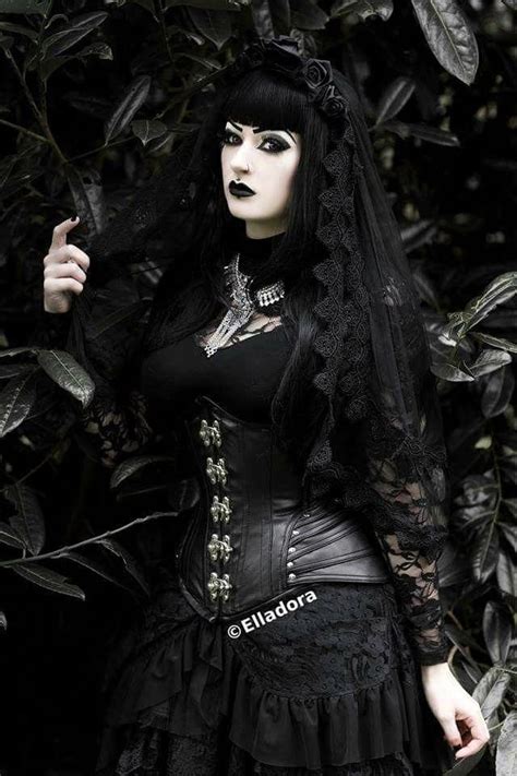 Gothic Fashion For All Those People Who Enjoy Sporting Gothic Type Fashion Clothes And Niknaks