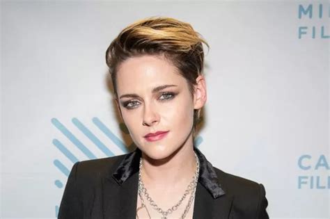 Kristen Stewart Set To Play Princess Diana In New Film But Fans Don T