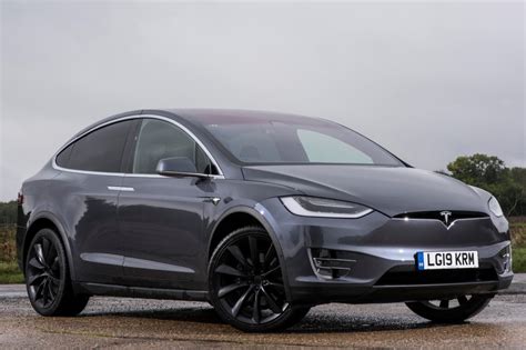 Model x offers a spacious cabin with the world's largest panoramic windshield, and your choice of 5 every model x includes tesla's latest active safety features, such as automatic emergency braking. New Tesla Model X (2021) Review | CAR Magazine