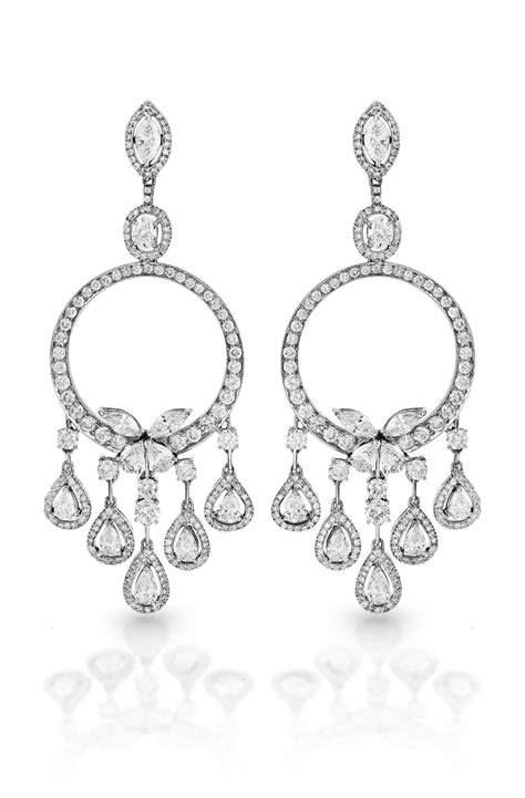 The Ultimate Diamond Chandelier Earring For The Most Discerning Women