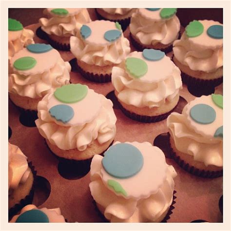 Polka Dot Mini Cupcakes Vanilla Mini Cupcakes With Vanilla Flickr