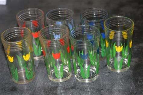 Set Of 7 Vintage Tulip Juice Glasses Vintage By Vintageatmosphere