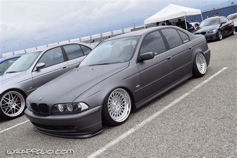 It was launched in the sedan body style, with the station wagon body style (marketed as touring) introduced in 1996. Matte Gray Dipped e39 | Wrapfolio