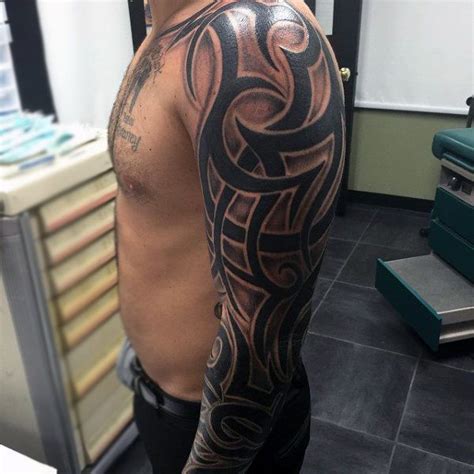 90 Tribal Sleeve Tattoos für Männer Manly Arm Design Ideen Mann