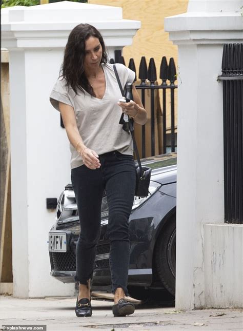 Christine Lampard Nails Casual Chic As She Goes For A Stroll In Chelsea Daily Mail Online