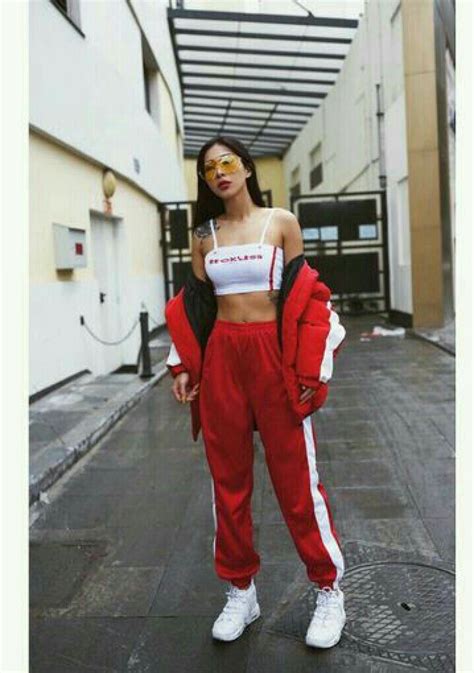 We would like to show you a description here but the site won't allow us. Instagram simple outfit baddie, Casual wear | Jogger Outfit Ideas For Girls | Casual wear, Crop ...