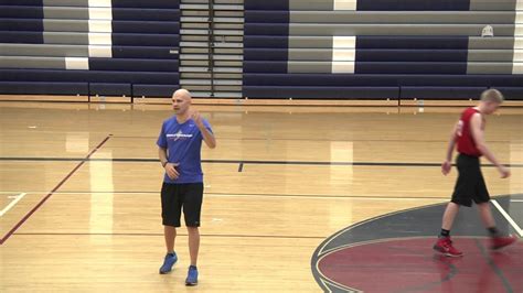 1 On 1 Competitive Drill That Improves Weak Hand Making Lay Ups And