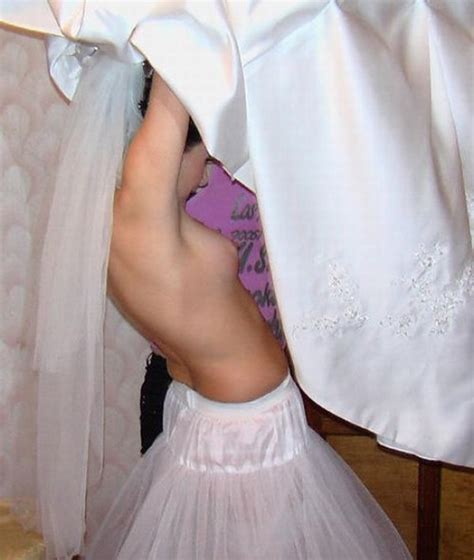 花嫁（ウエディングドレス姿）のエロ画像ってなんでこんなにエロいの？ ポッカキット