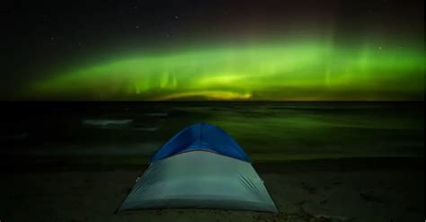 5 Best Places To See The Northern Lights In Michigan Mtnscoop