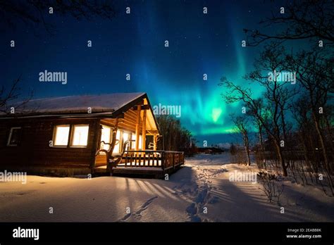 Aurora Cabin High Resolution Stock Photography And Images Alamy