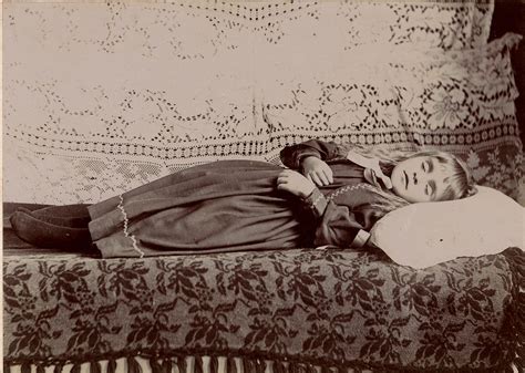 Post Mortem Photography Amusing Planet