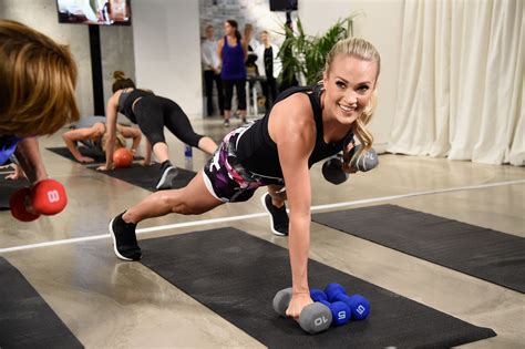 Carrie Underwood Shows Off Insane Workout Body In Tight Spandex Sweat