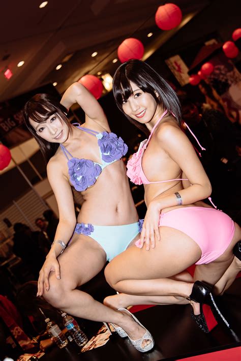 We Visit The Worlds Largest Adult Expo The Avn Awards Amped Asia