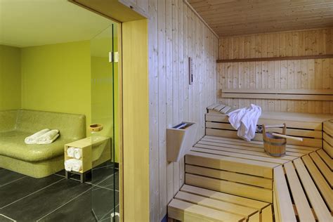 Dank eines codes, den die programmierer milly und keys in free city eingefügt haben, wird guy bewusst, dass seine welt ein videospiel ist. Deutschland Sex - Sex tube 3gp 2019 | Deutschland Sex